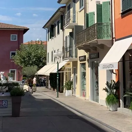 Apartment Stunning 300mt By The Sea Dei Marmi *